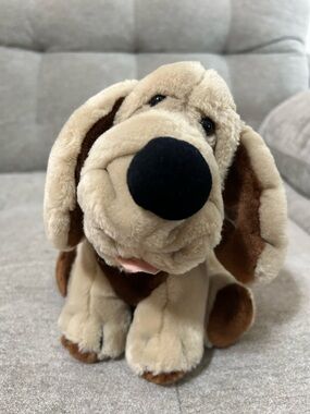 Vintage 1984 Beige and Brown Puppy “Wrinkles” - Soft Cuddly Toy